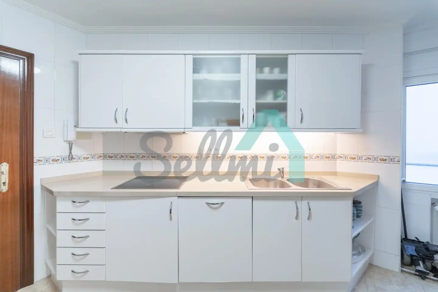 Küche von Wohnung zur untervermieten in Oviedo  mit Heizung, Parkett und Terrasse