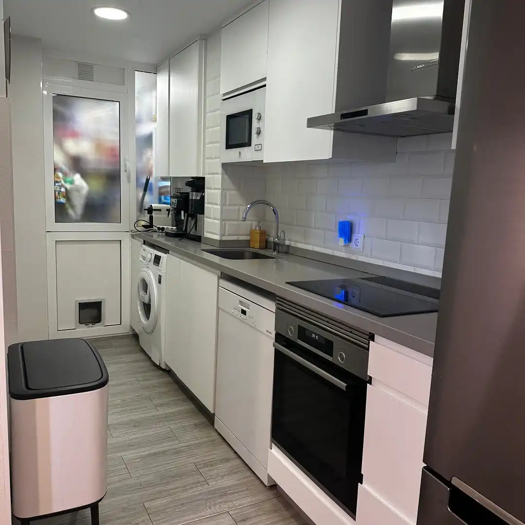 Küche von Wohnung zum Verkauf in L'Hospitalet de Llobregat mit Klimaanlage, Heizung und Parkett