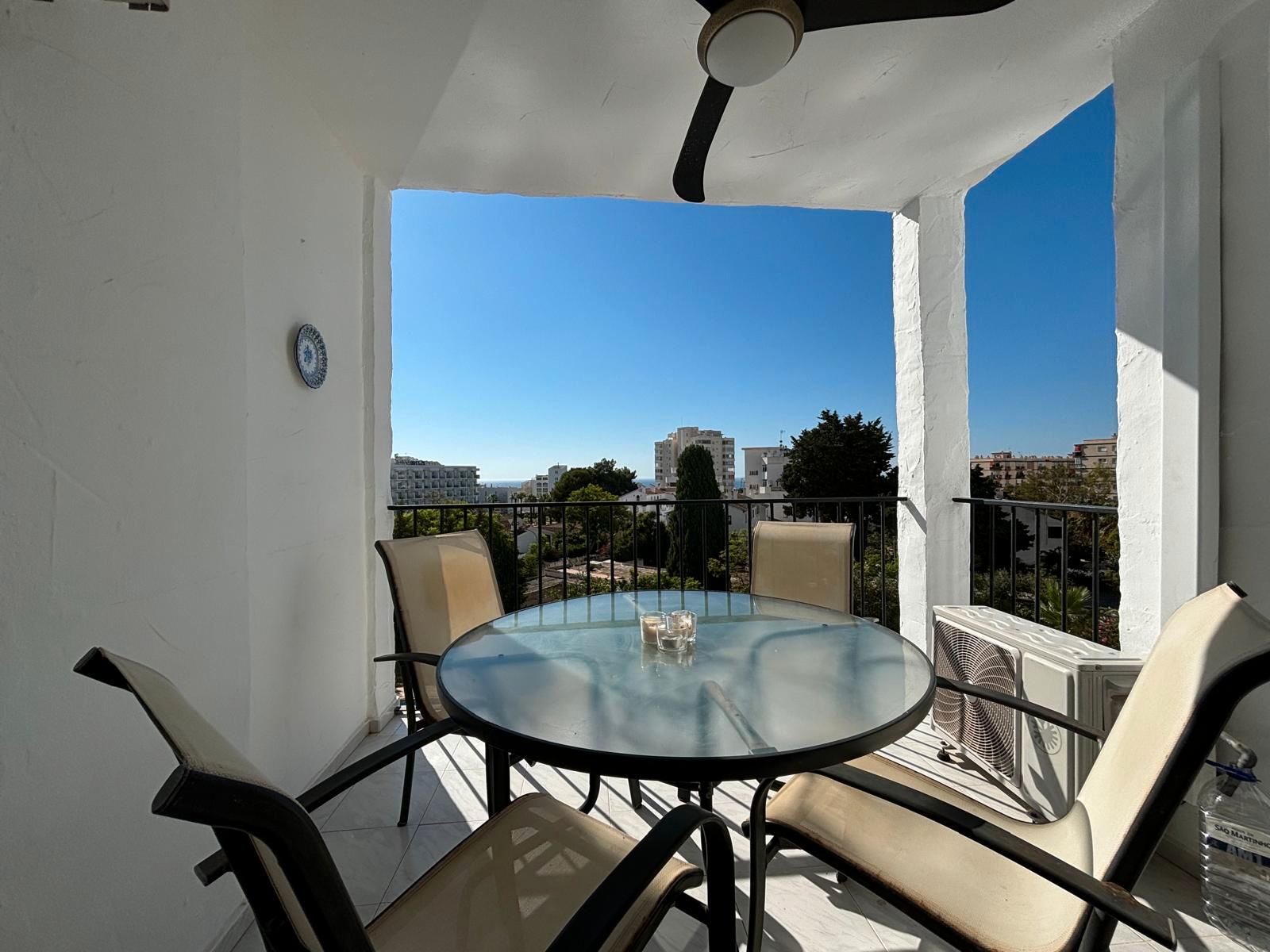 Terrassa de Pis de lloguer en Benalmádena amb Aire condicionat, Terrassa i Moblat