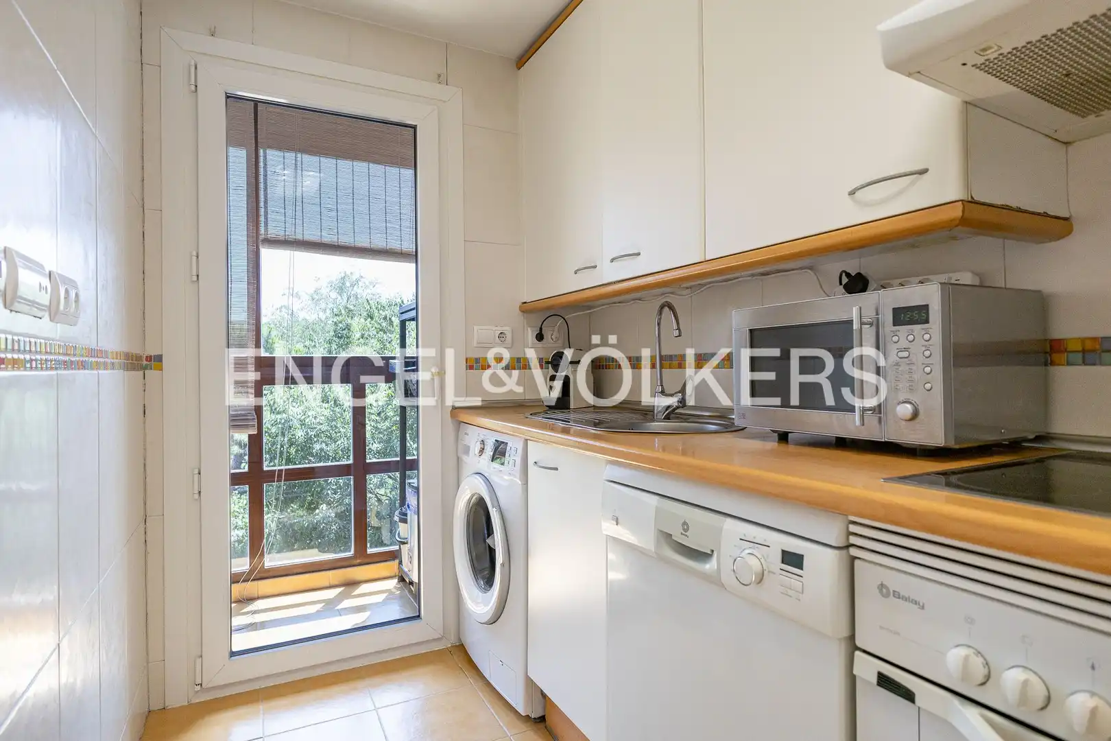 Cocina de Piso en venta en Madrid con Aire acondicionado, Calefacción y Piscina