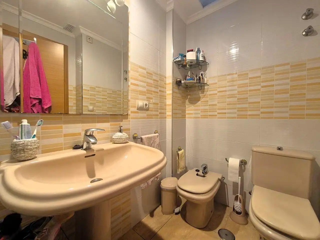 Bany de Casa o xalet en venda en Alicante / Alacant amb Aire condicionat, Jardí privat i Terrassa