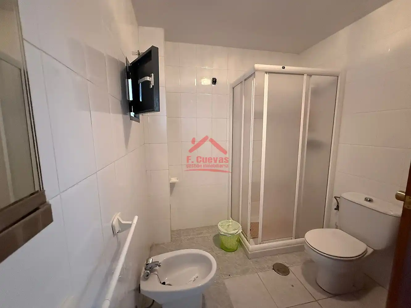 Bany de Finca rústica en venda en Vélez-Málaga amb Terrassa i Piscina