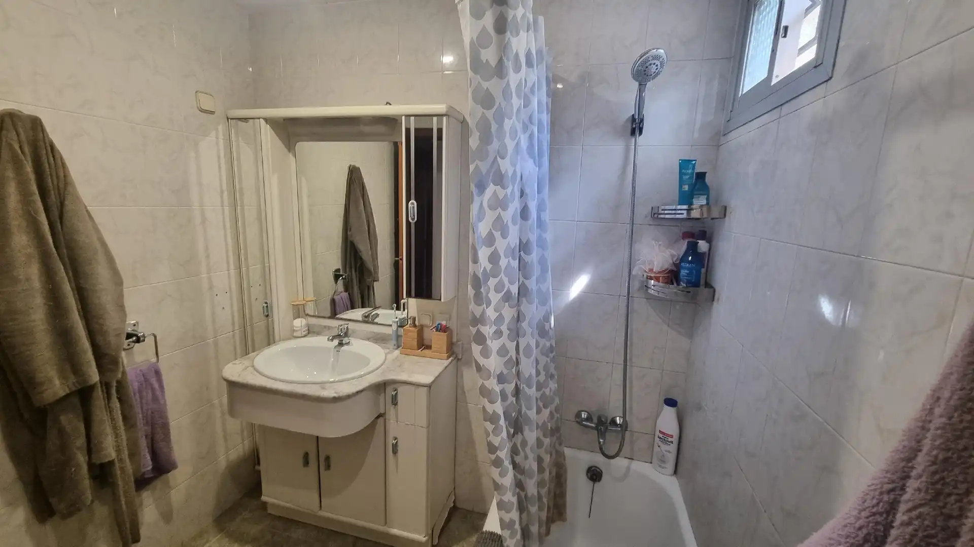 Baño de Casa o chalet en venta en Vallirana con Aire acondicionado, Terraza y Piscina