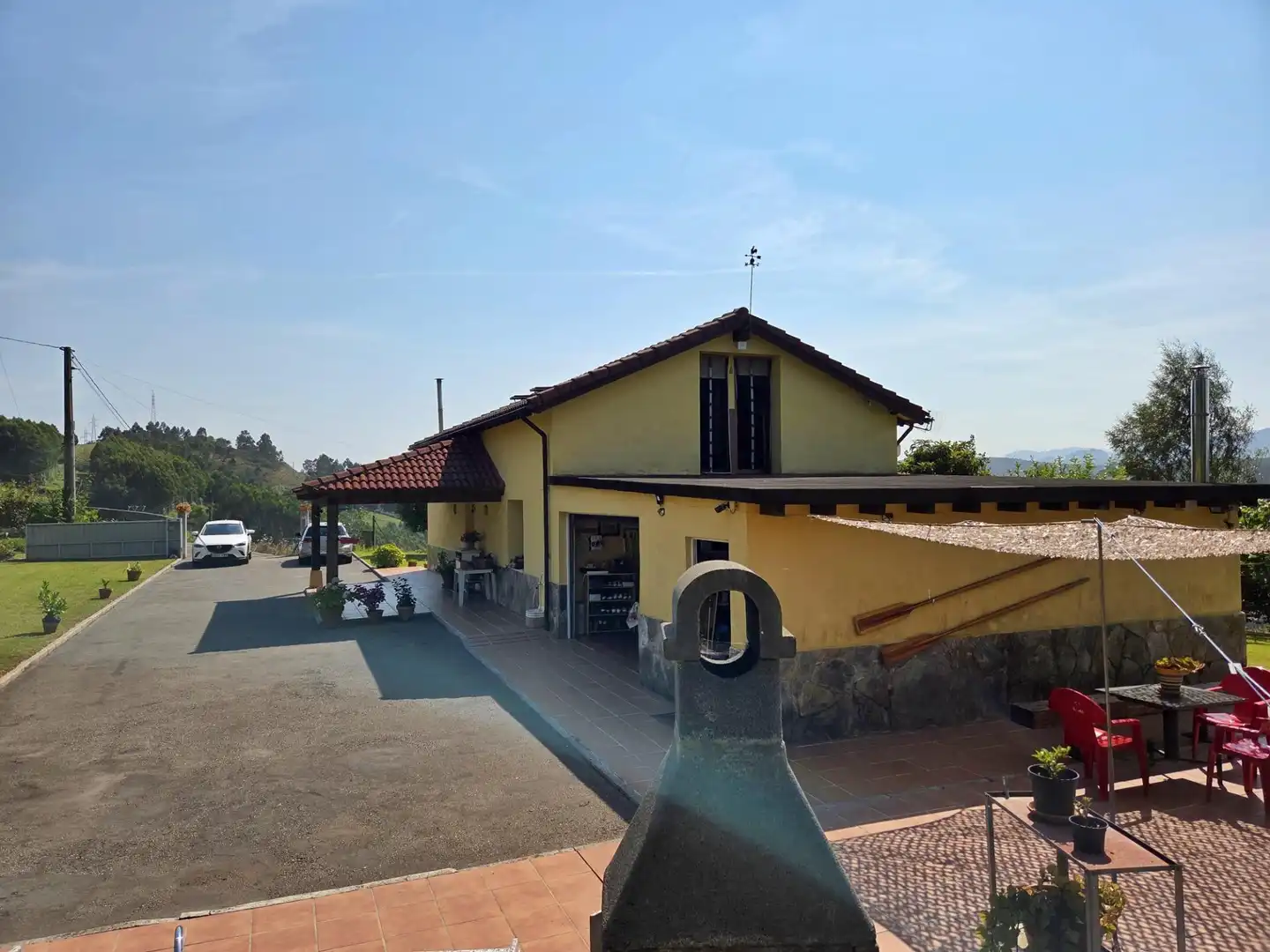 Haus oder Chalet zum Verkauf in Piélagos mit Privatgarten, Terrasse und Abstellraum