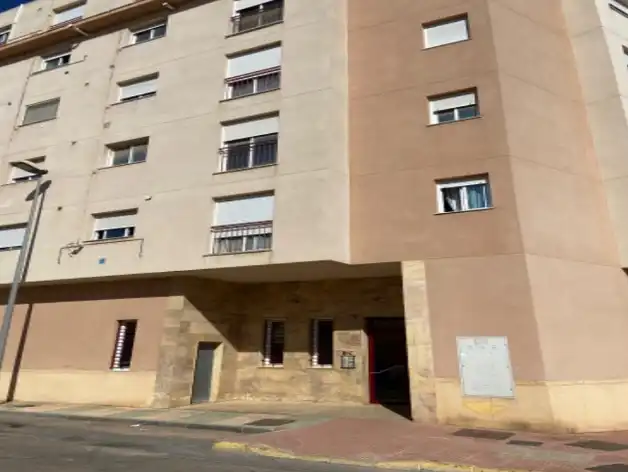 Flat for sale in Pintor Moncada Calvache