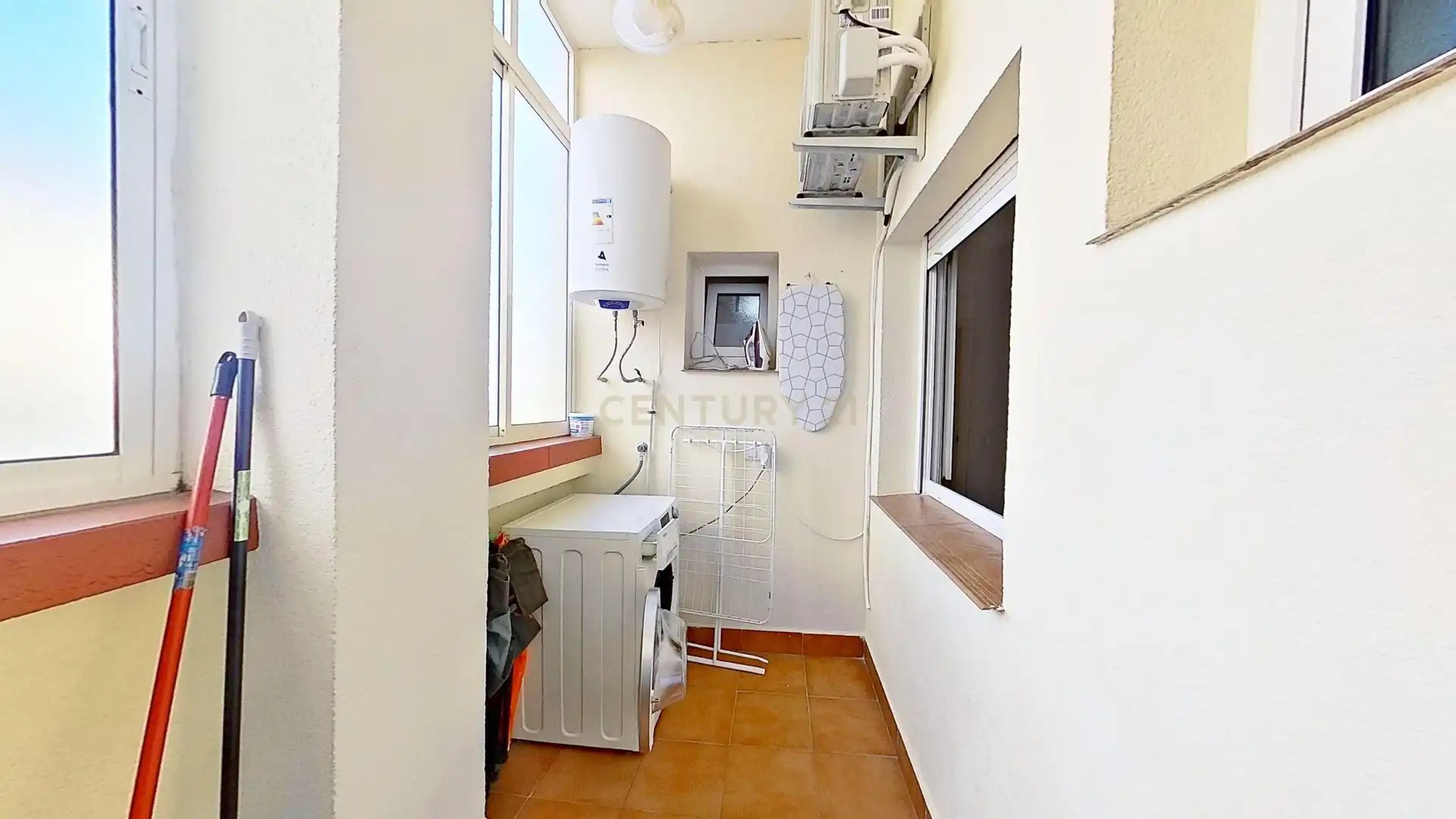 Terraza de Piso en venta en Benalmádena con Aire acondicionado, Trastero y Horno