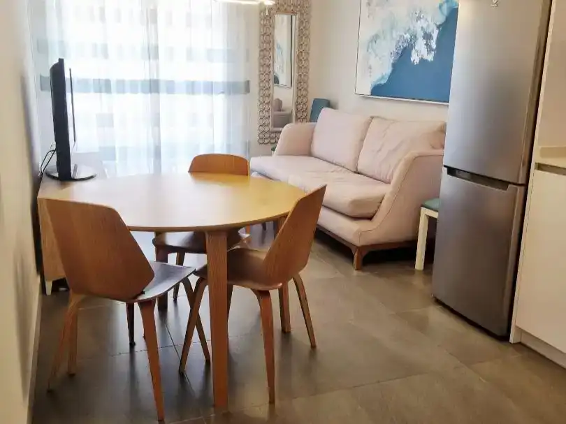 Menjador de Apartament en venda en Fuengirola amb Aire condicionat i Balcó
