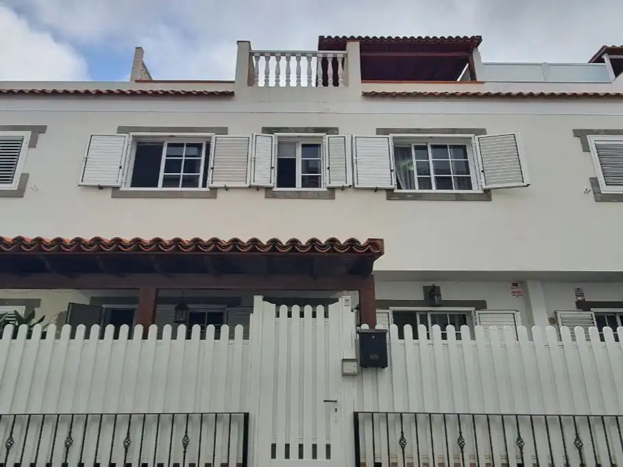 Casa bifamiliare in vendita a Crtra visvique 150