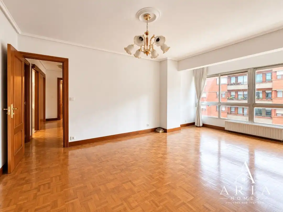 Piso con ascensor en venta en Saratsate Musikariaren Kalea