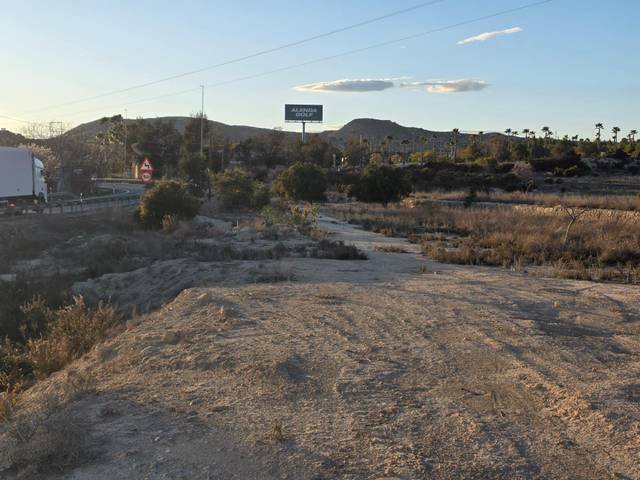 Terreno en Venta en Partida Garroferos Polígono 15 Parcela 187 en Monforte del Cid