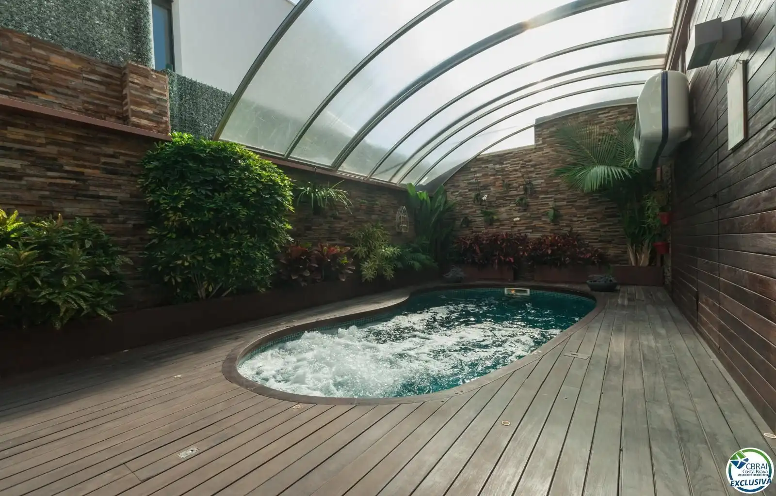 Piscina de Casa o xalet en venda en Roses amb Aire condicionat
