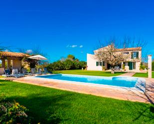 Jardí de Casa o xalet de lloguer en Felanitx amb Aire condicionat, Terrassa i Piscina