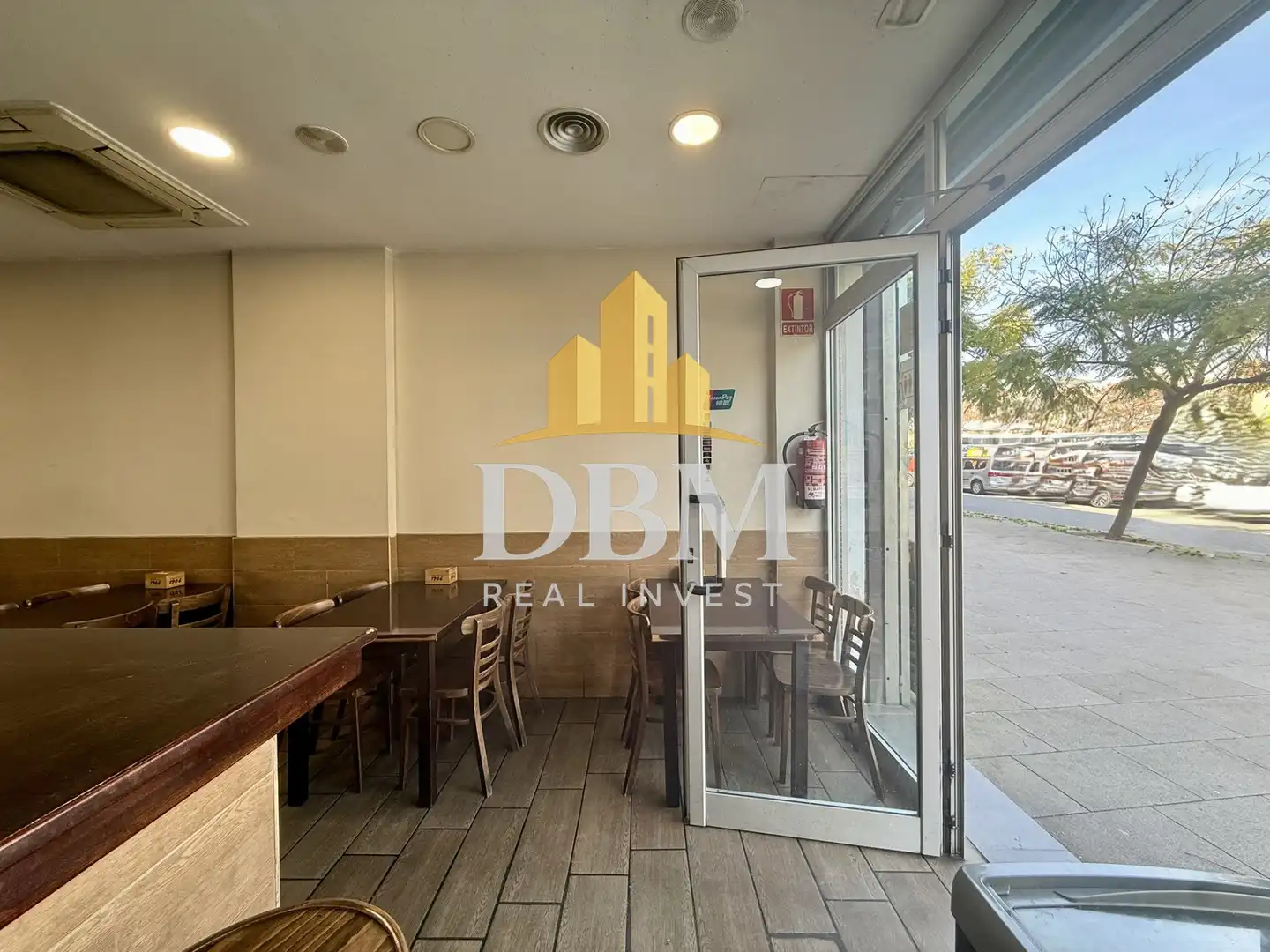 Business premises for transfer in Nou Barris, imagen 32
