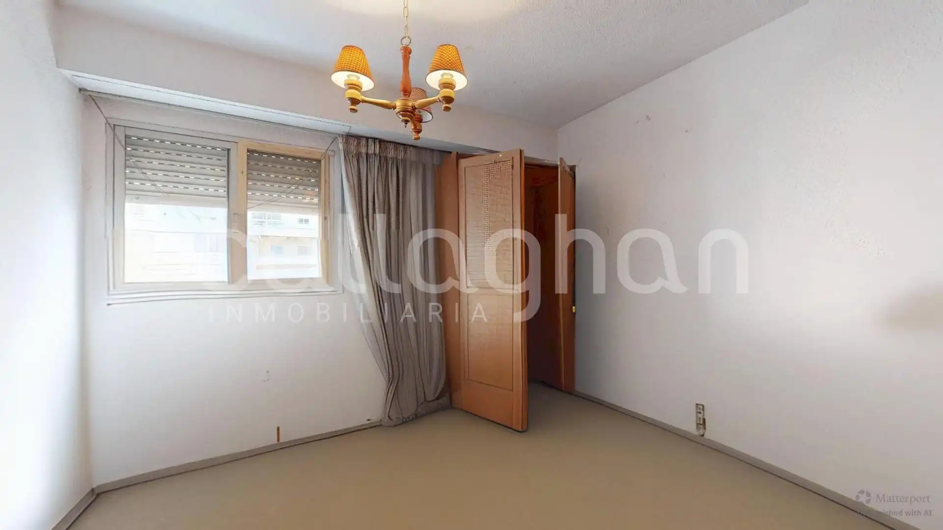 Habitación de Piso en venta en Valencia con Terraza y Balcón