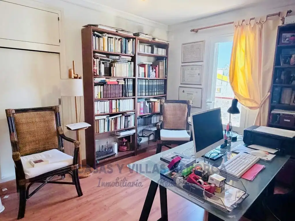 Sala d'estar de Casa adosada en venda en Es Mercadal