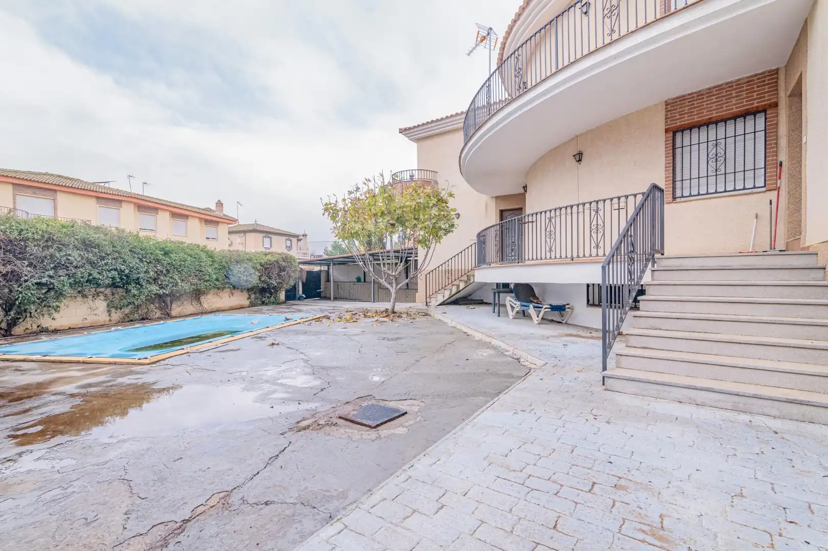 Vista exterior de Casa o chalet en venta en Atarfe con Aire acondicionado, Calefacción y Jardín privado
