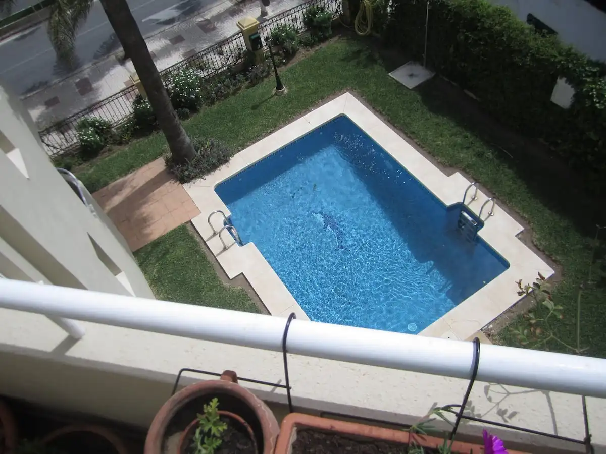 Piscina de Apartamento de alquiler en Torremolinos con Aire acondicionado, Terraza y Amueblado