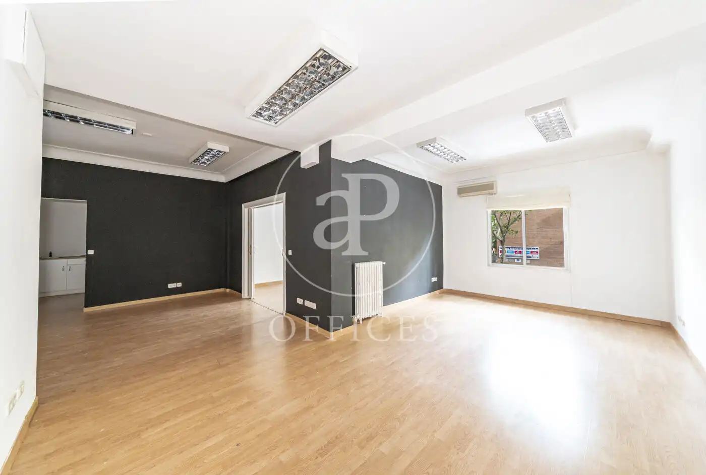Office for rent in Madrid  with Air Conditioner