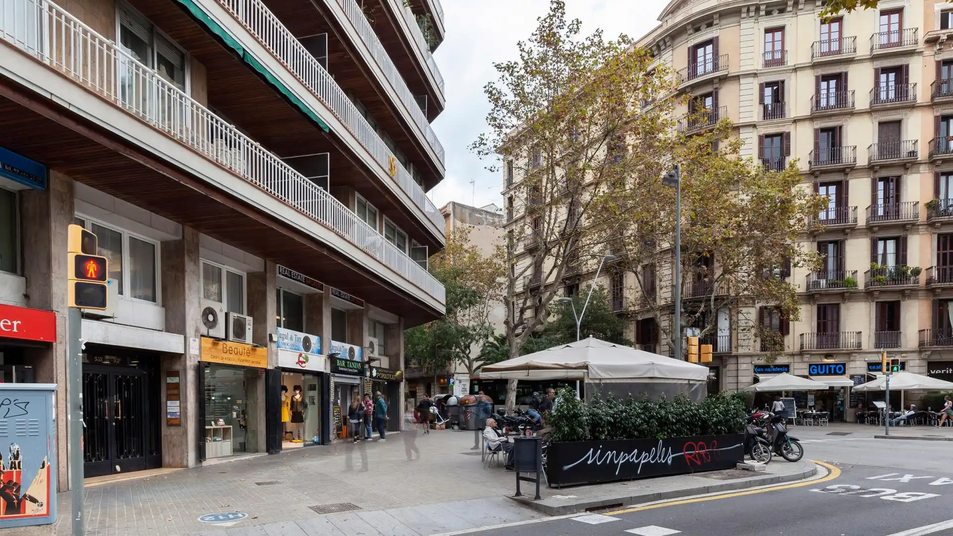 Vista exterior de Oficina de lloguer en Barcelona