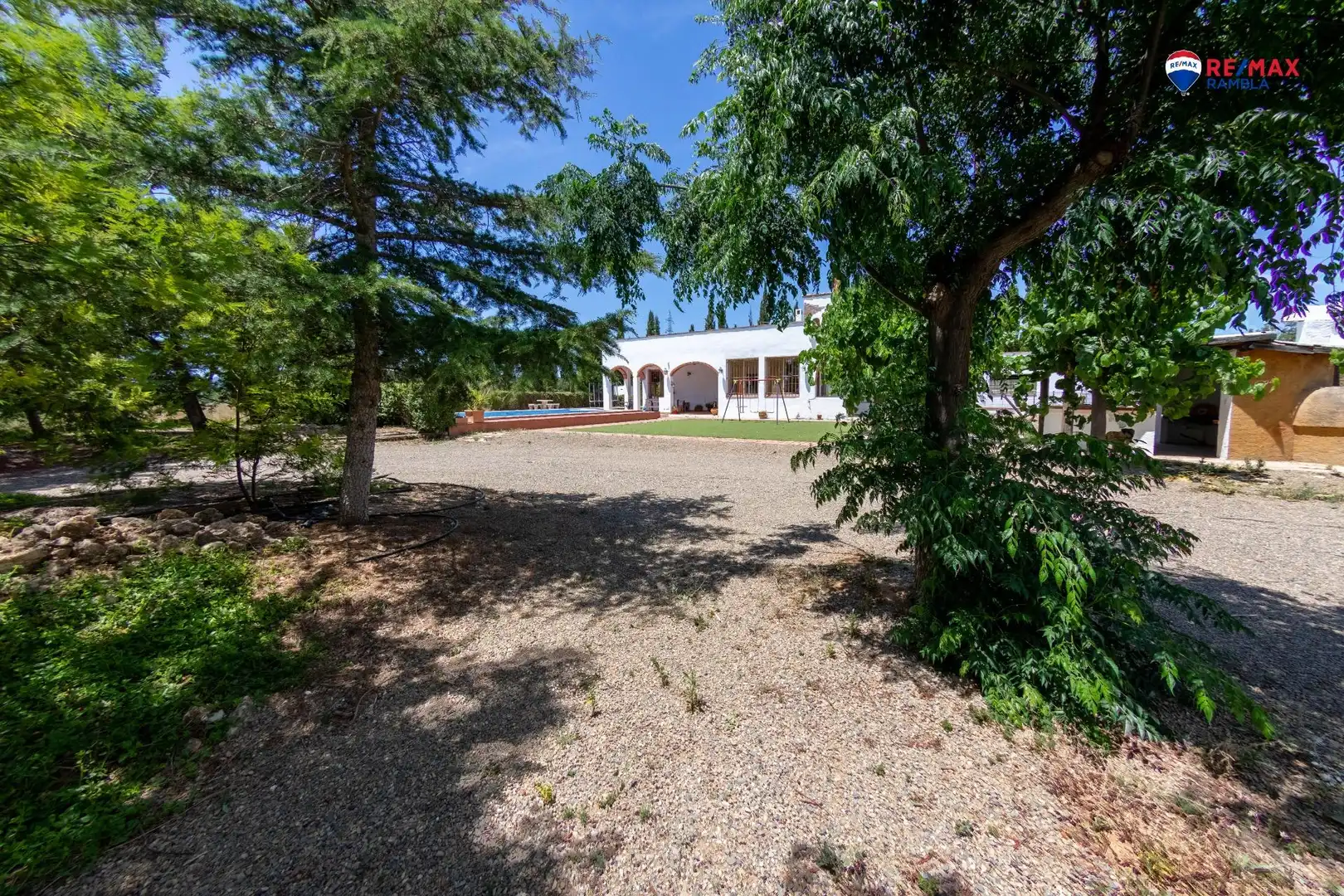 Jardín de Finca rústica en venta en Montbrió del Camp
