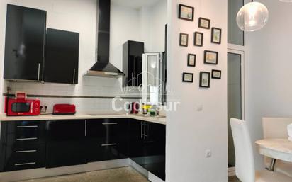Cuina de Apartament en venda en  Cádiz Capital amb Aire condicionat i Moblat