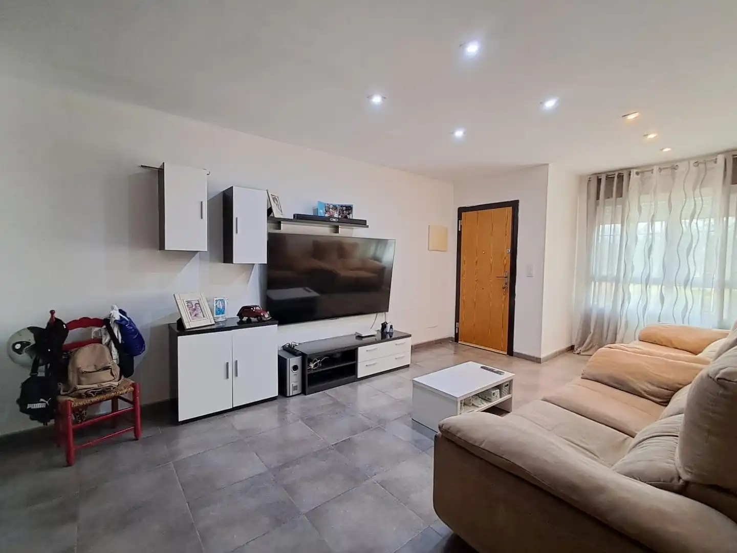 Sala d'estar de Casa adosada en venda en Águilas amb Aire condicionat, Calefacció i Terrassa