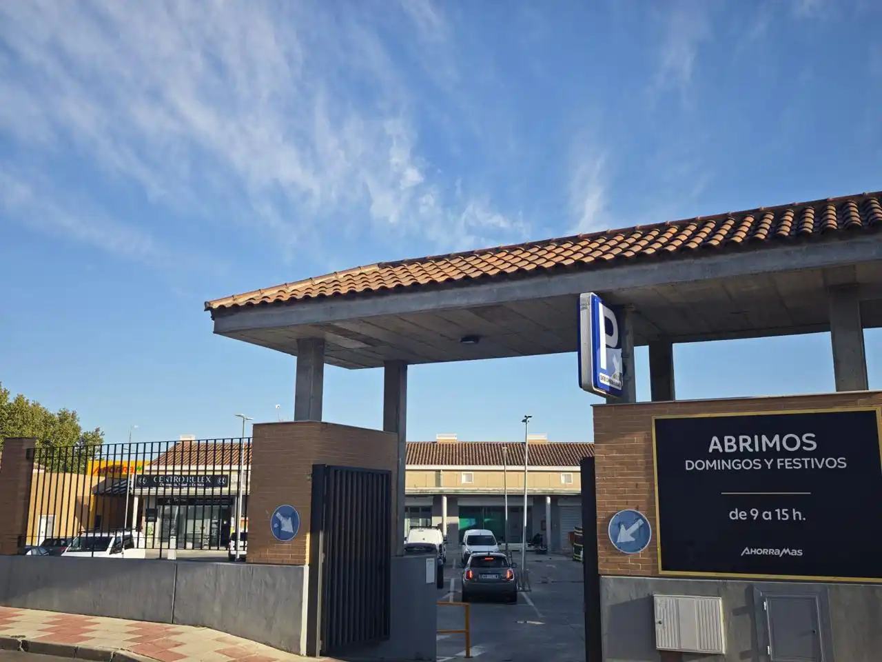 Vista exterior de Casa adosada en venta en El Álamo con Aire acondicionado, Calefacción y Jardín privado