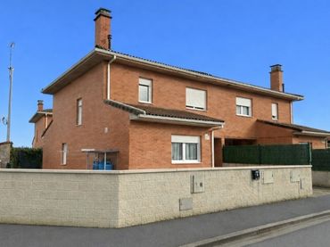 Villa avec jardin à vendre à Calle Lucas Pérez