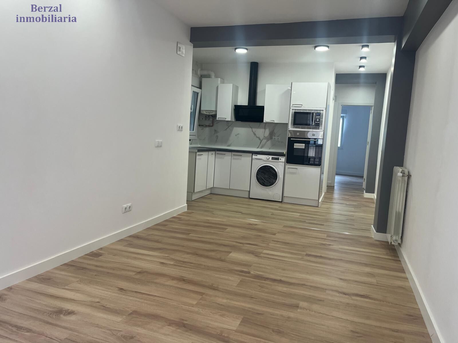 Flat for sale in Calle de Lardero, Jesuitas, Centro