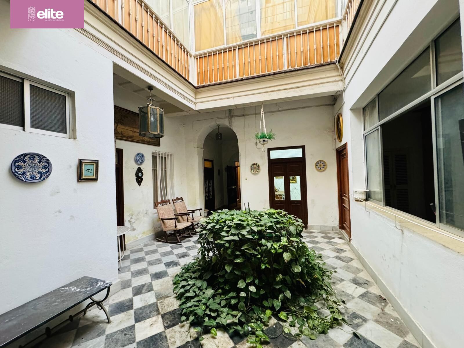 Casa o xalet en venda en Jerez de la Frontera amb Calefacció, Terrassa i Traster