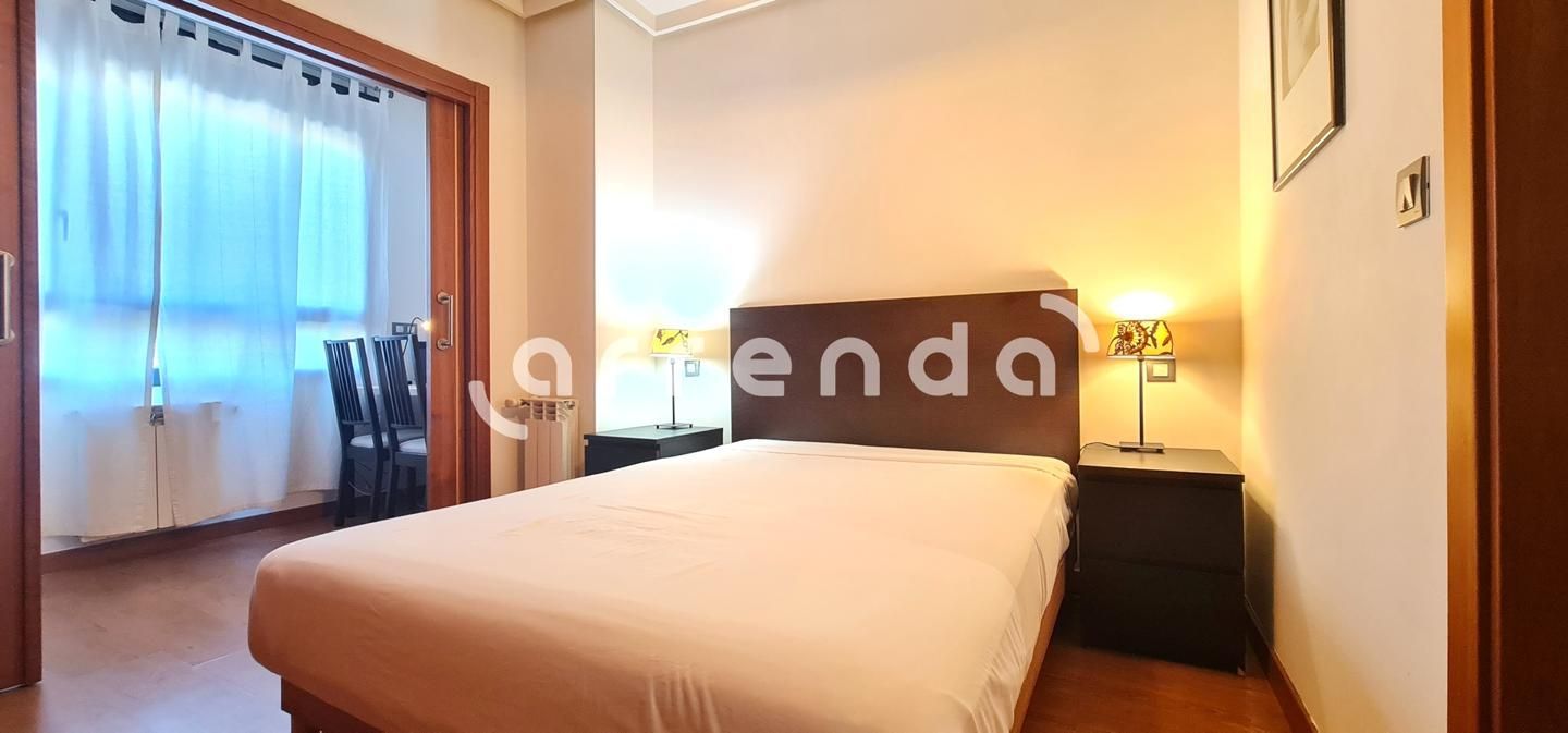 Bedroom of Flat to rent in  Madrid Capital  with Air Conditioner, Heating and Storage room