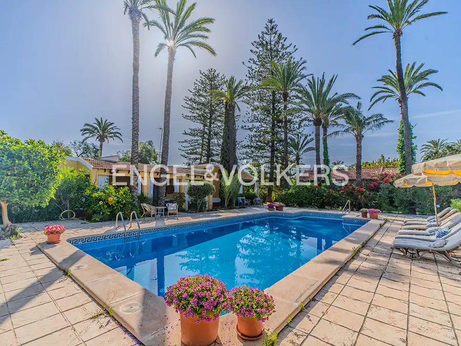 Piscina de Casa o xalet en venda en Elche / Elx amb Calefacció, Jardí privat i Terrassa