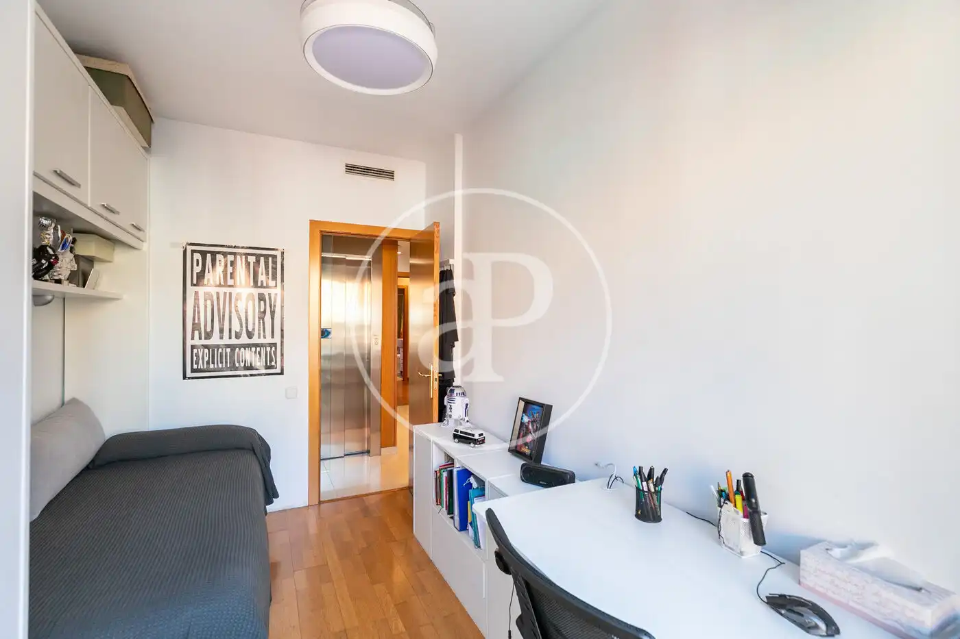Casa adosada en venta en Passatge de Puigmadrona, El Camp de l'Arpa del Clot