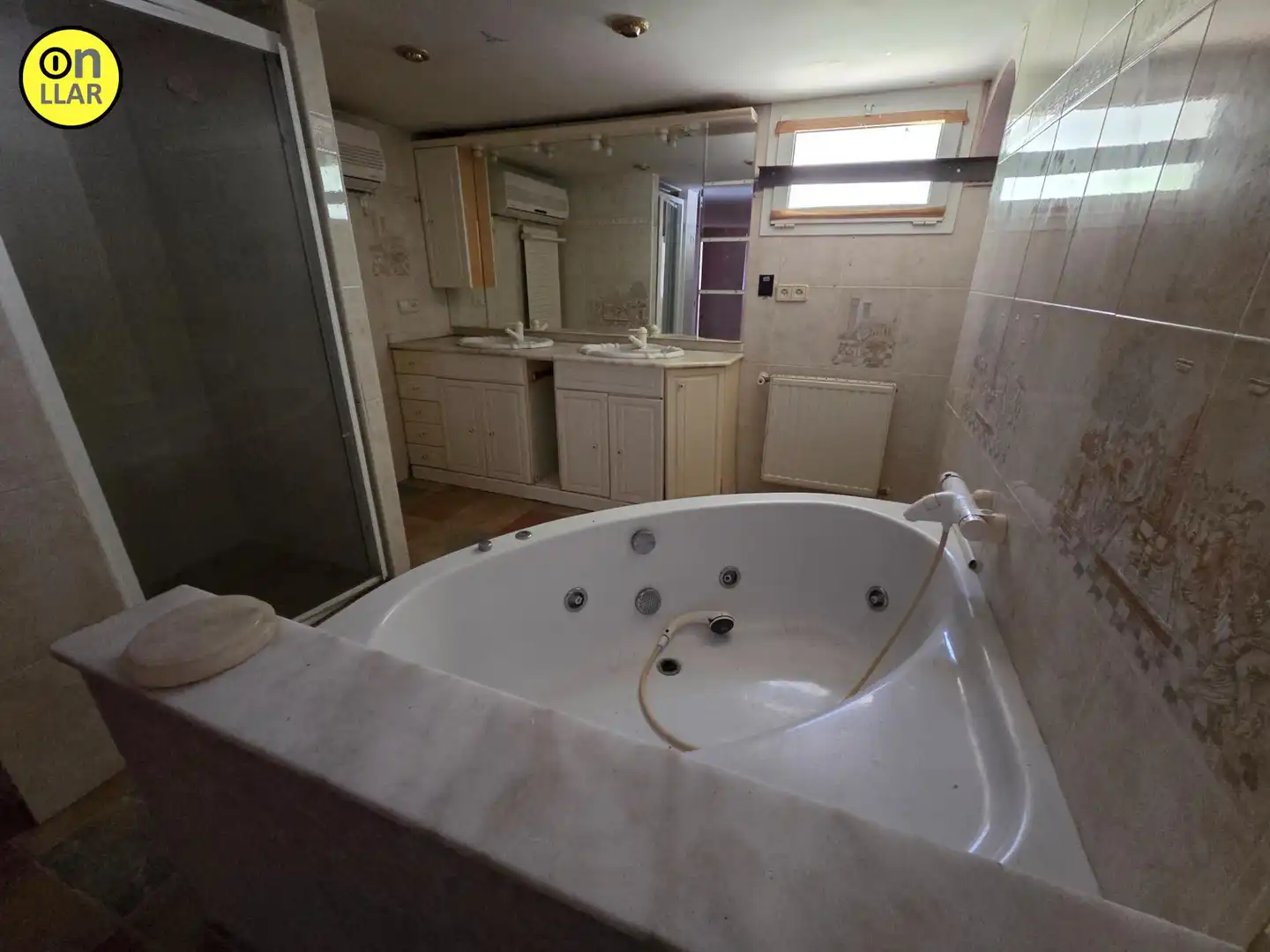Bathroom of Houses for sale in Llançà  with Community pool