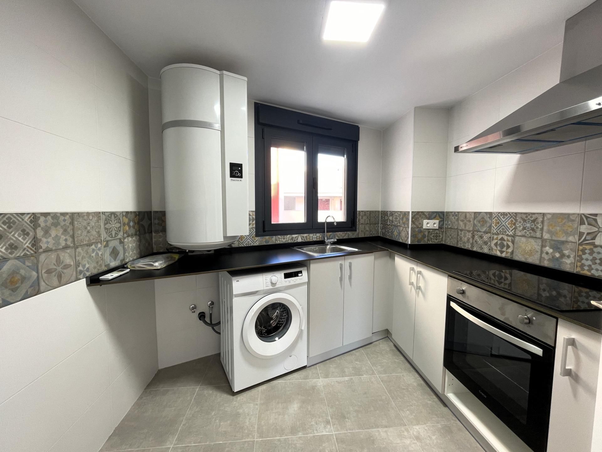 Küche von Dachboden miete in Oropesa del Mar / Orpesa mit Klimaanlage, Terrasse und Abstellraum