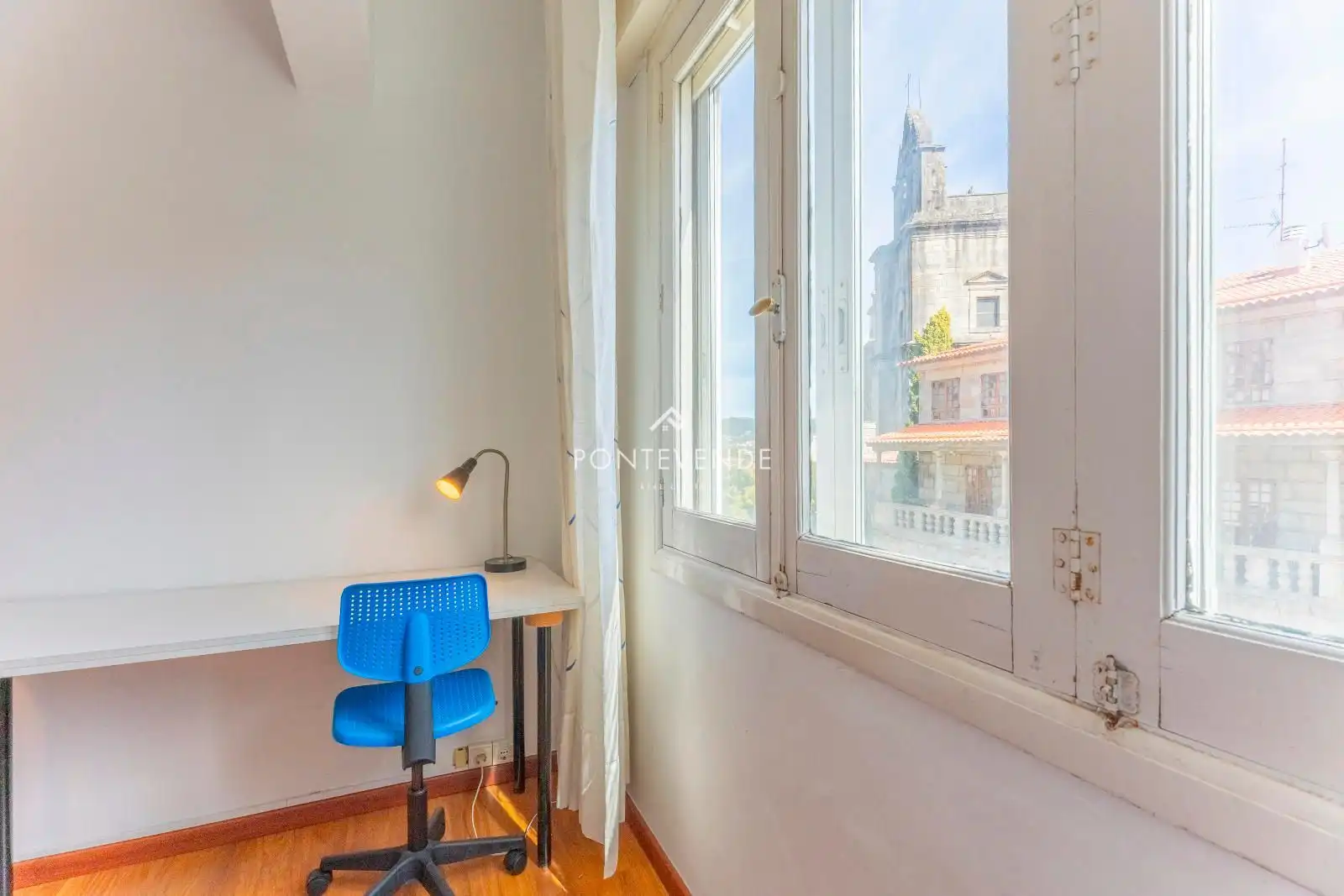 Exterior view of Flat for sale in Pontevedra Capital   with Heating, Terrace and Storage room