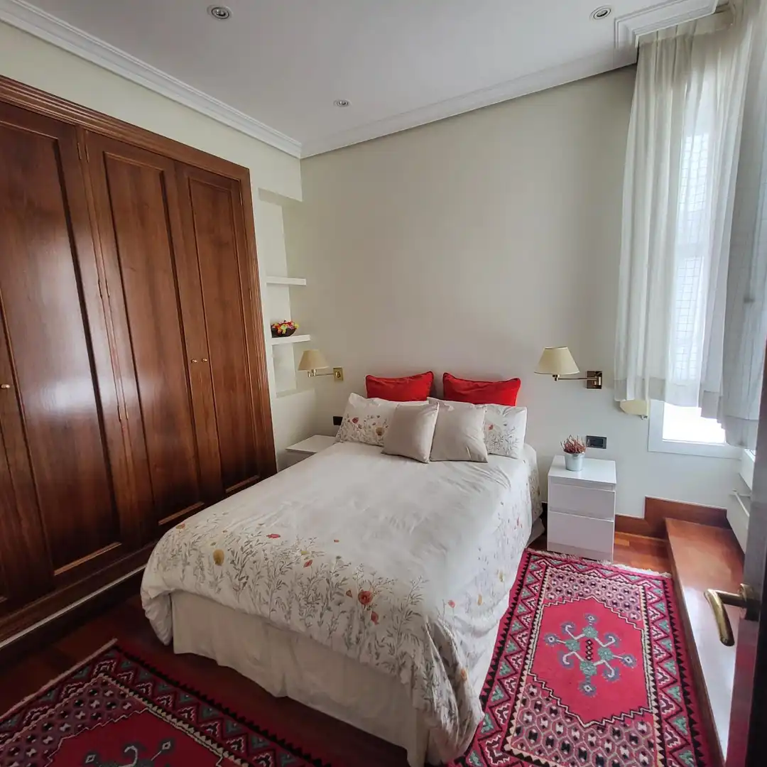 Habitación de Piso en venta en Bilbao  con Calefacción y Trastero