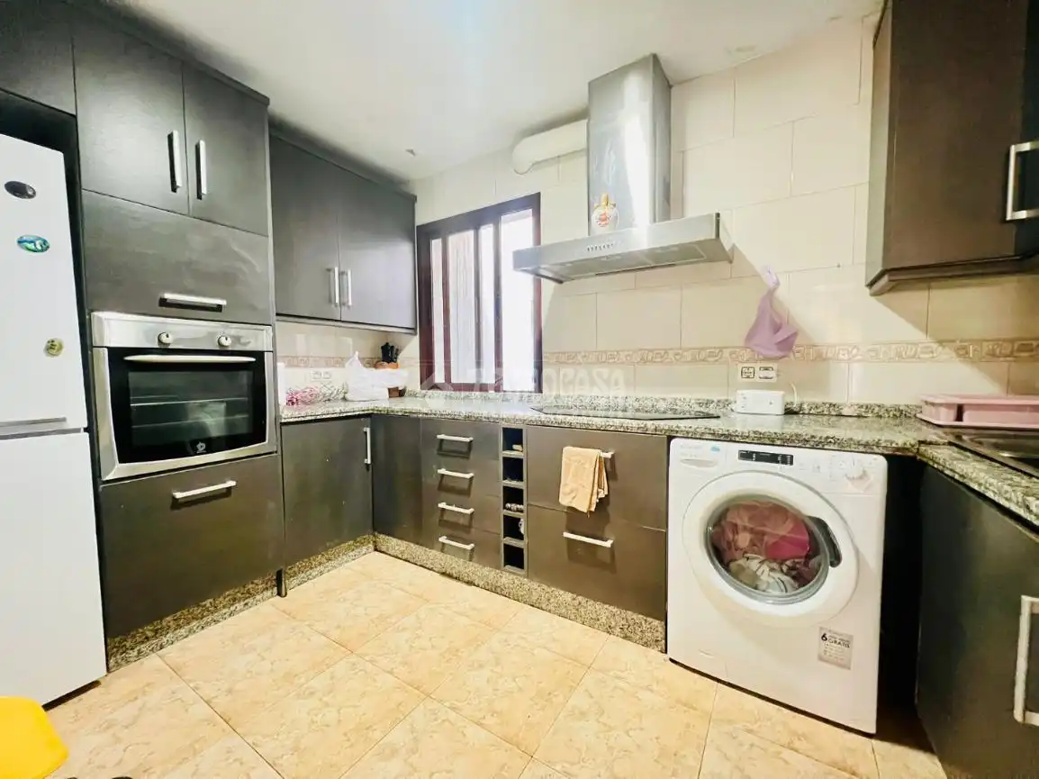 Appartamento con terrazza in vendita a Puente Genil, imagen 16