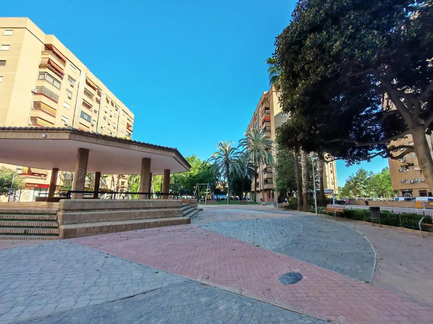 Exterior view of Flat for sale in Xirivella  with Air Conditioner, Terrace and Balcony