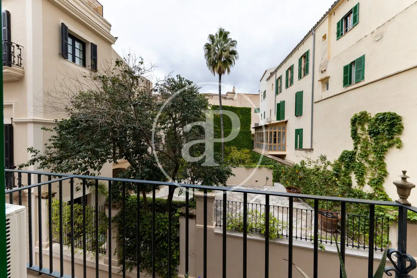 Vista exterior de Pis en venda en  Palma de Mallorca amb Calefacció i Balcó