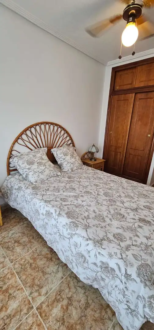 Habitación de Dúplex en venta en Orihuela con Terraza, Piscina y Amueblado
