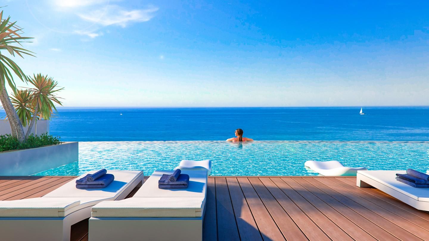 Piscina de Àtic en venda en Casares amb Aire condicionat, Calefacció i Jardí privat