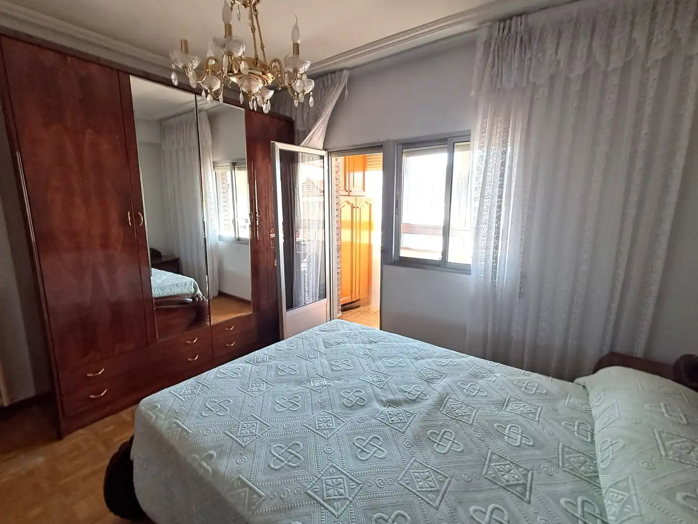 Habitación de Piso en venta en Valladolid con Calefacción, Parquet y Terraza