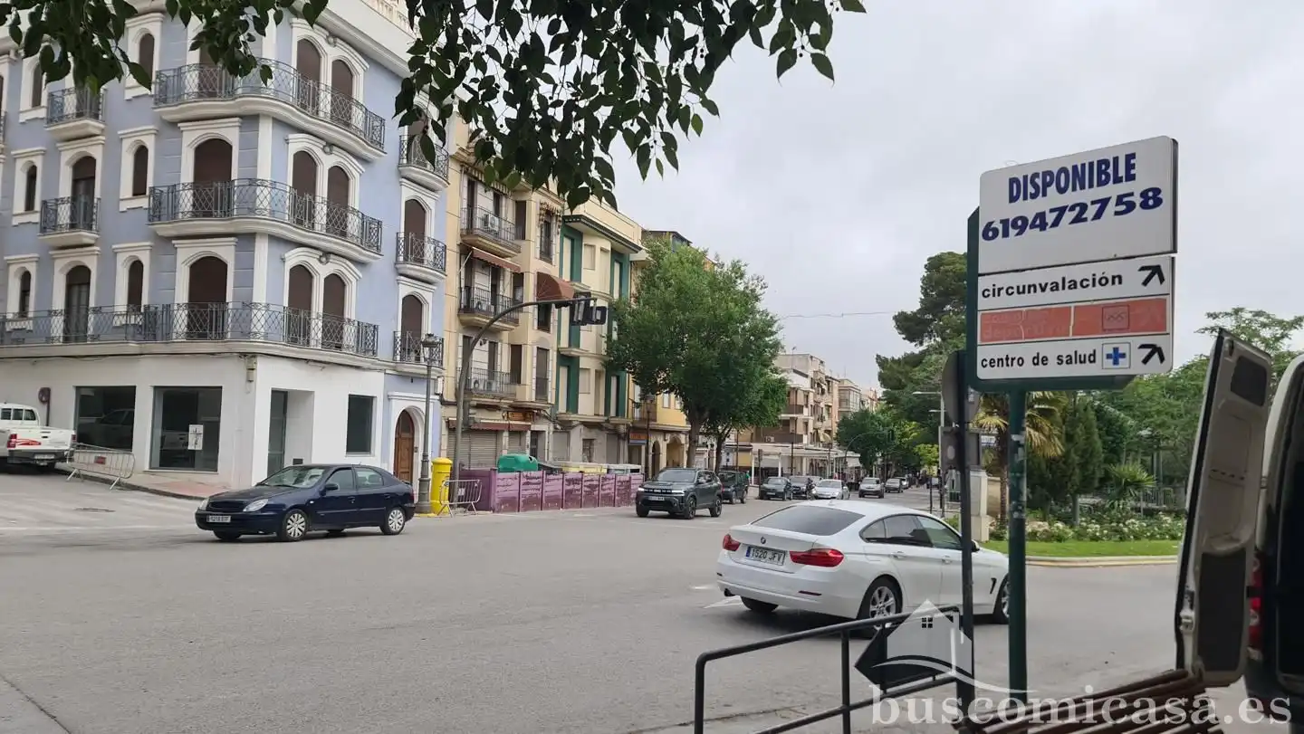 Außenansicht von Wohnung zum Verkauf in Jódar mit Balkon