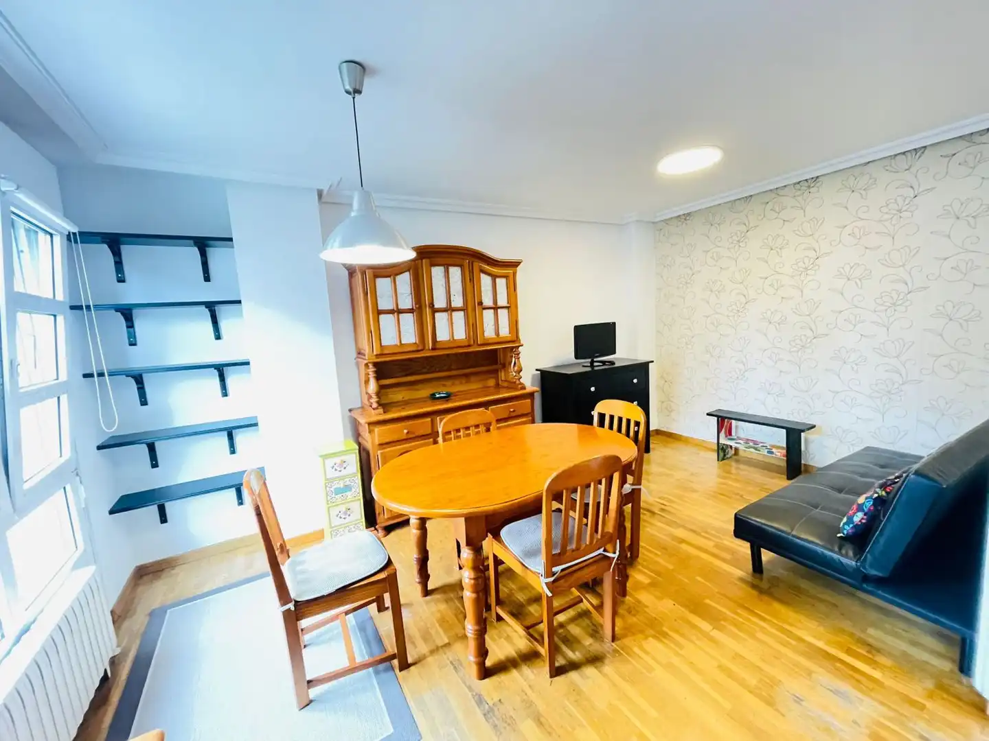 Esszimmer von Wohnungen zum Verkauf in Gijón  mit Heizung und Parkett