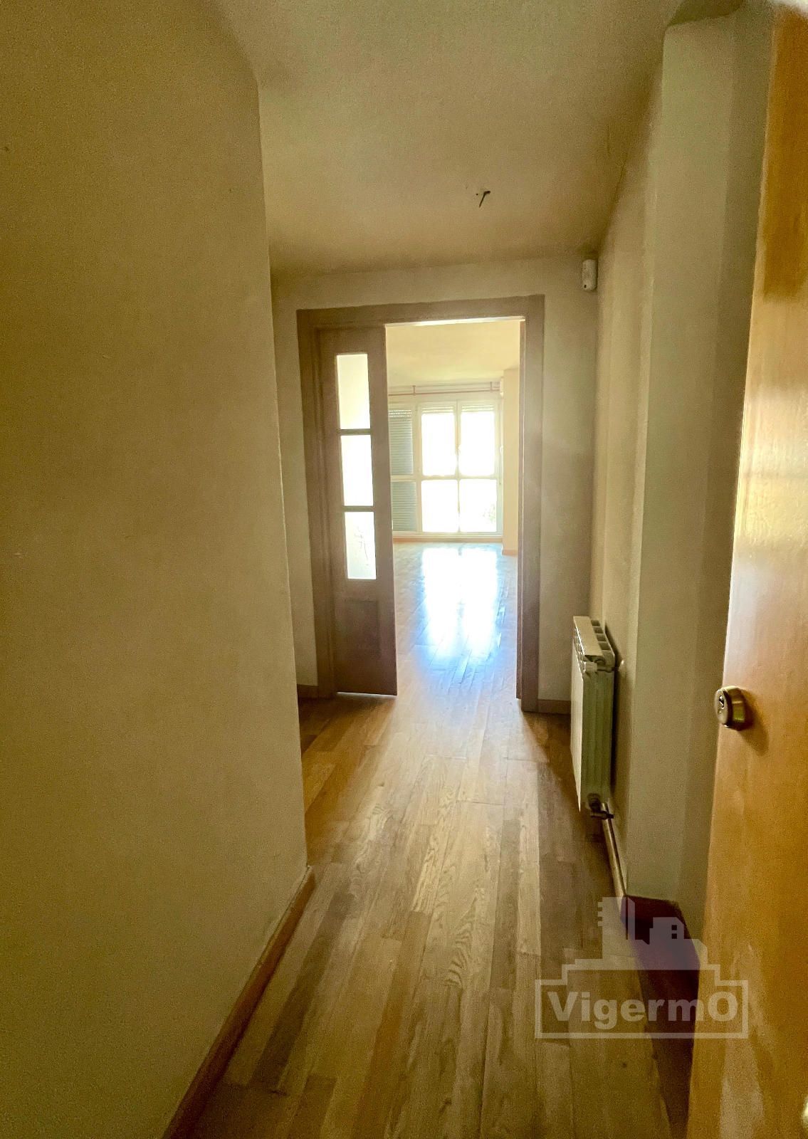 Piso en venta en Torrejón de Ardoz con Calefacción, Trastero y Piscina