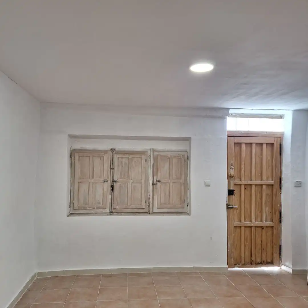 Duplexes for sale in Sax