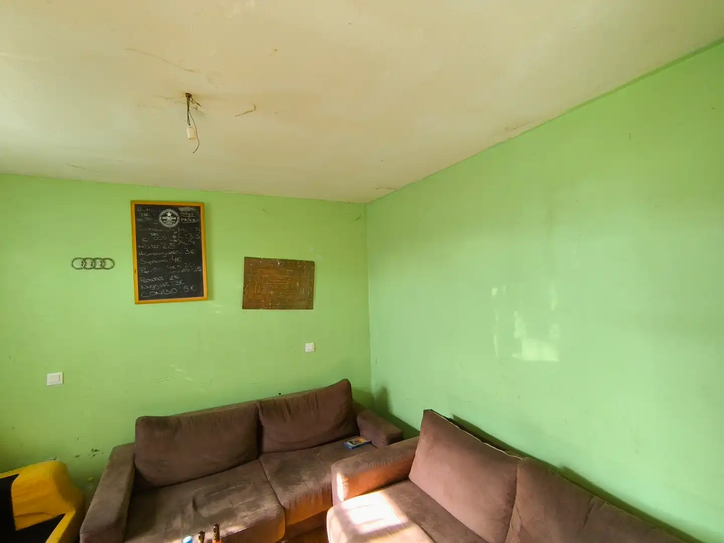 Sala de estar de Casa o chalet en venta en Venta de Baños con Jardín privado y Trastero