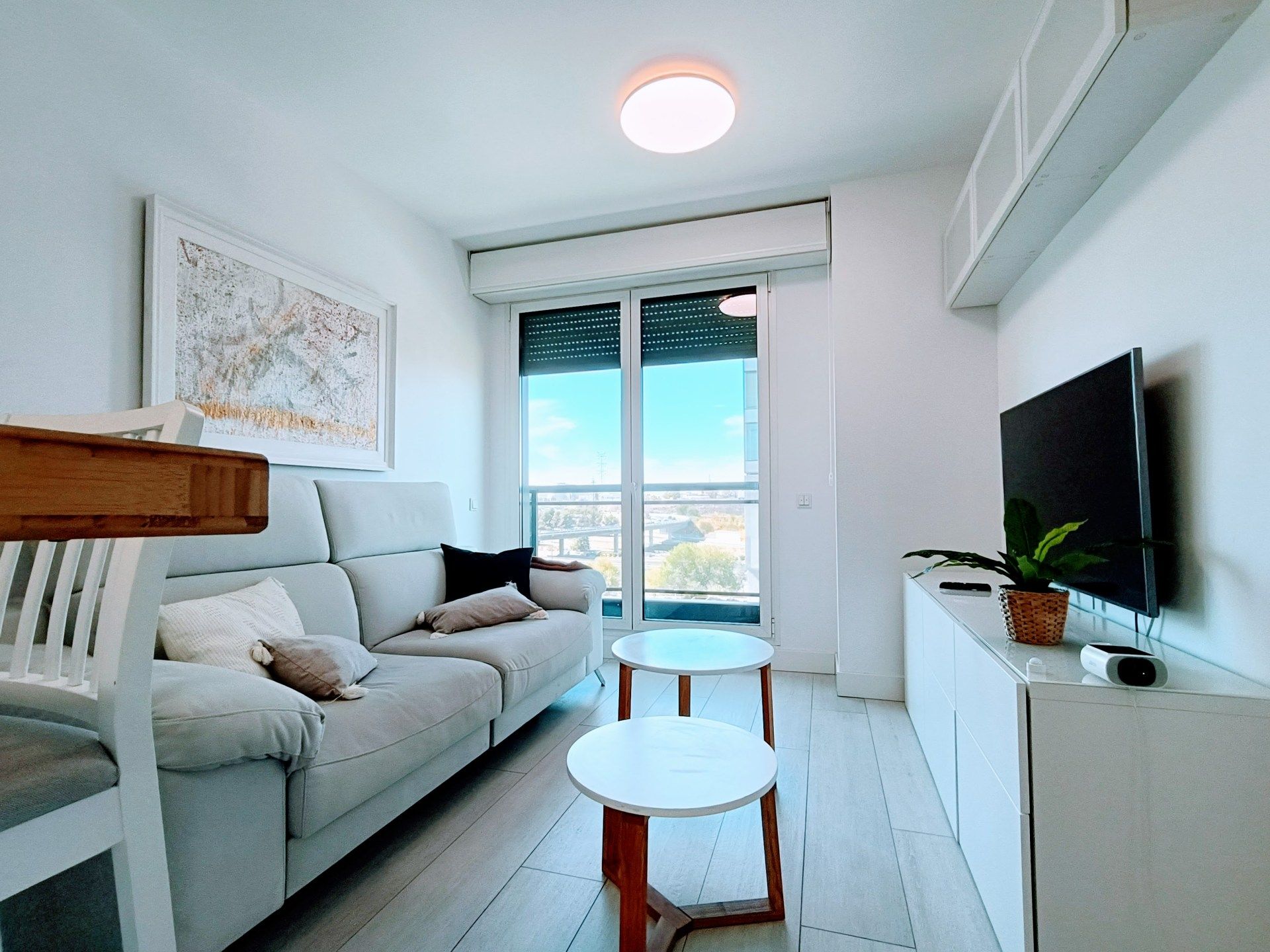 Living room of Flat to rent in  Madrid Capital  with Air Conditioner, Heating and Terrace