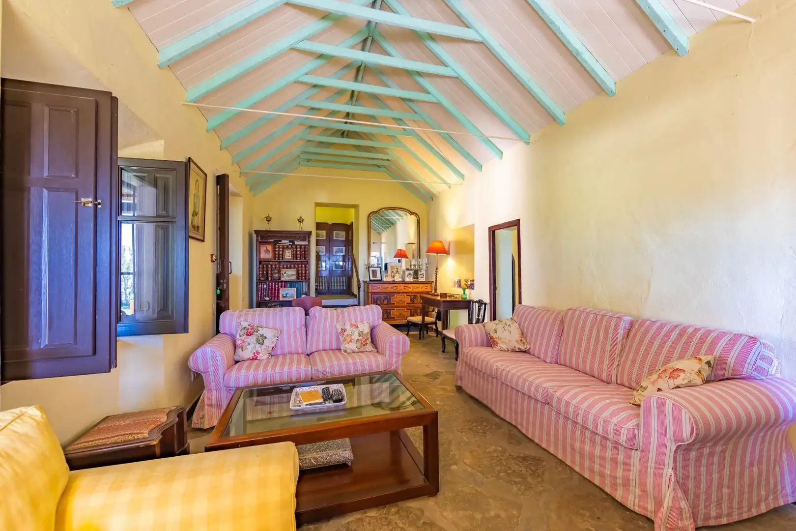 Wohnzimmer von Country house zum Verkauf in Tarifa mit Heizung und Gemeinschaftspool